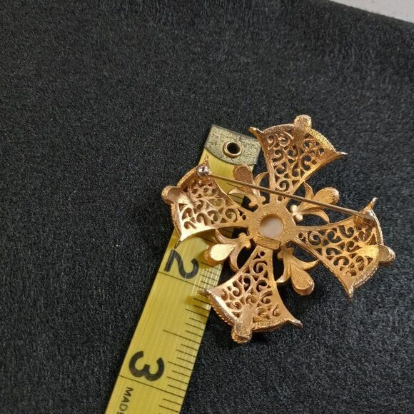 Crown Trifari Maltese Cross Brooch - Picture 4 of 6